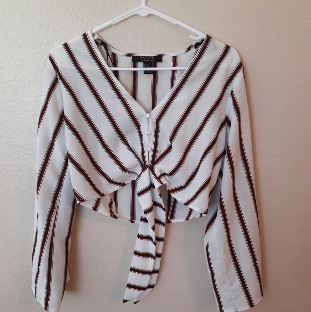 Crop top, striped , button up , the bottom